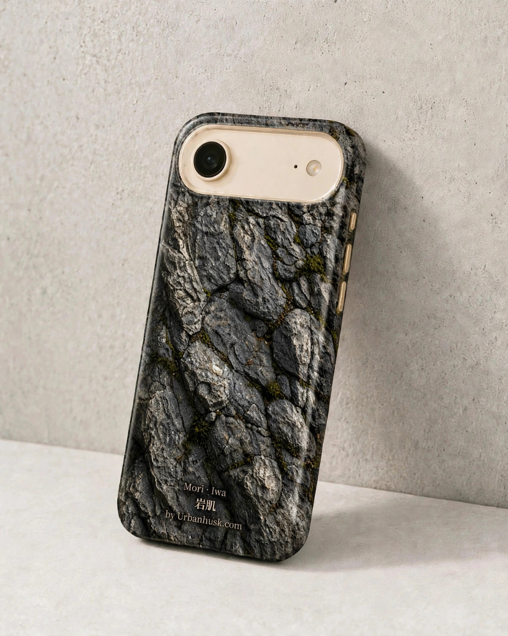 Mori 森 · Iwa 岩肌 (Weathered Stone) for iPhone 17 Air