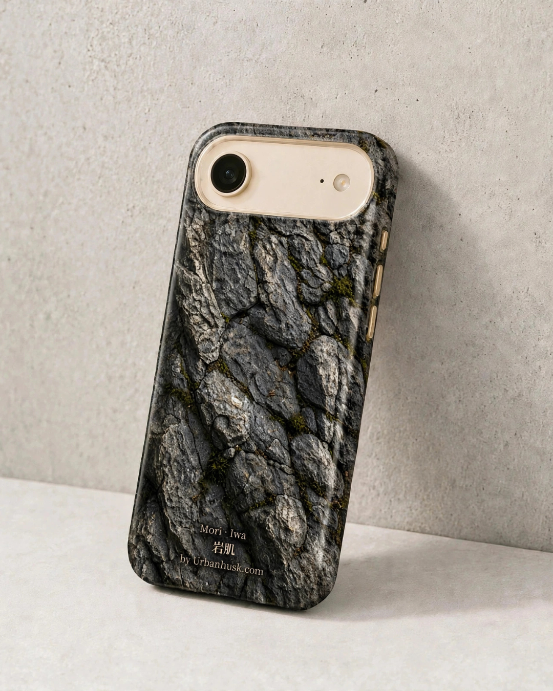 Mori 森 · Iwa 岩肌 (Weathered Stone) for iPhone 17 Air