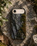Mori 森 · Koke Iwa 苔岩 (Moss on Stone) for iPhone 17 Air
