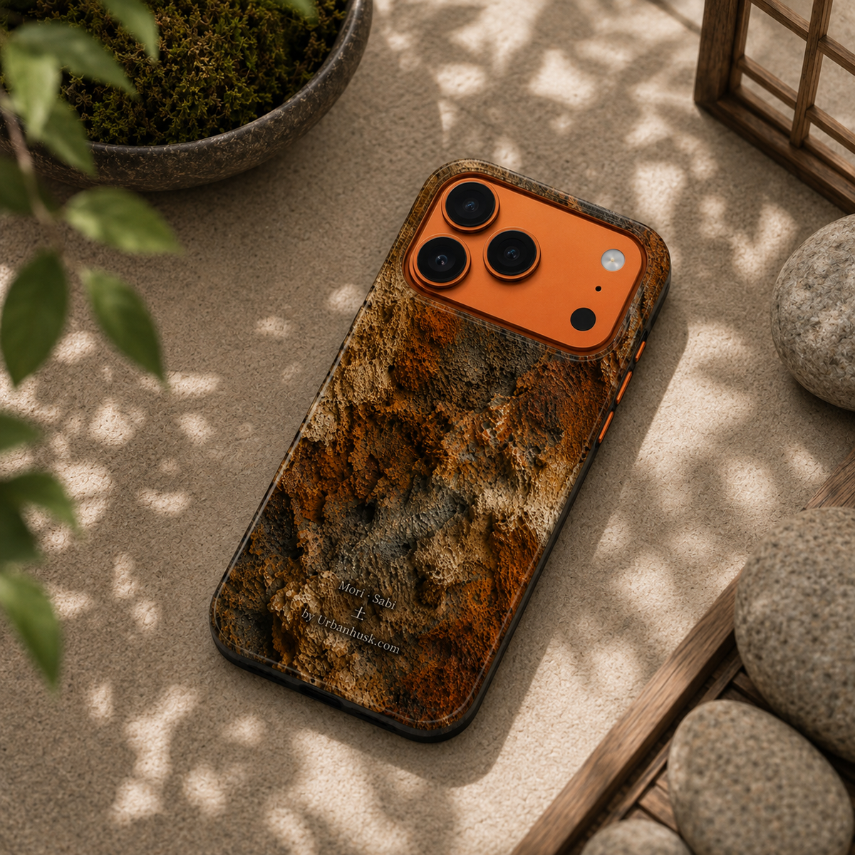 Mori 森 · SABI 土 (Earth & Rust) for iPhone 17 Pro Max