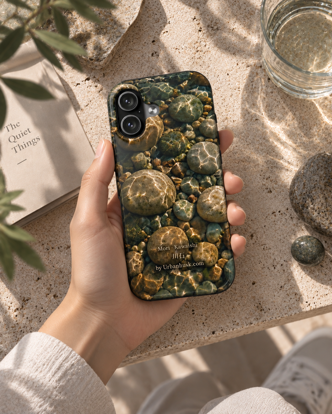 Mori 森 · Kawaishi 川石 (River Stone) for iPhone 17