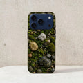 Mori 森 · Koke Niwa 苔庭 (Moss Garden) for iPhone 17 Pro